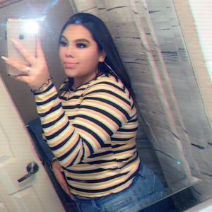 Meet your Posher, Emely